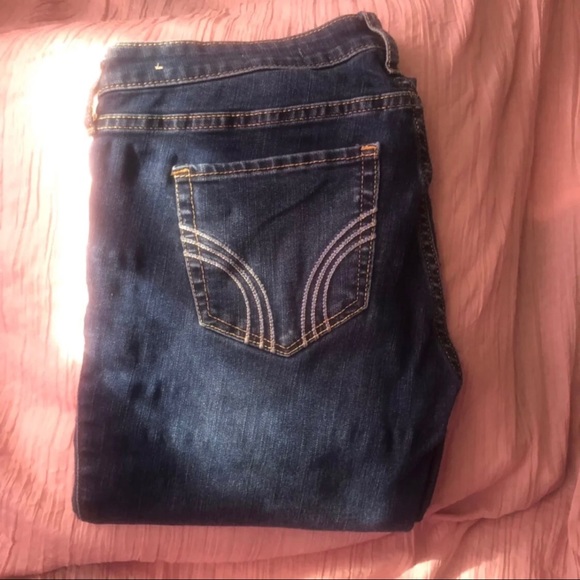 Hollister Jeans - Picture 1 of 2
